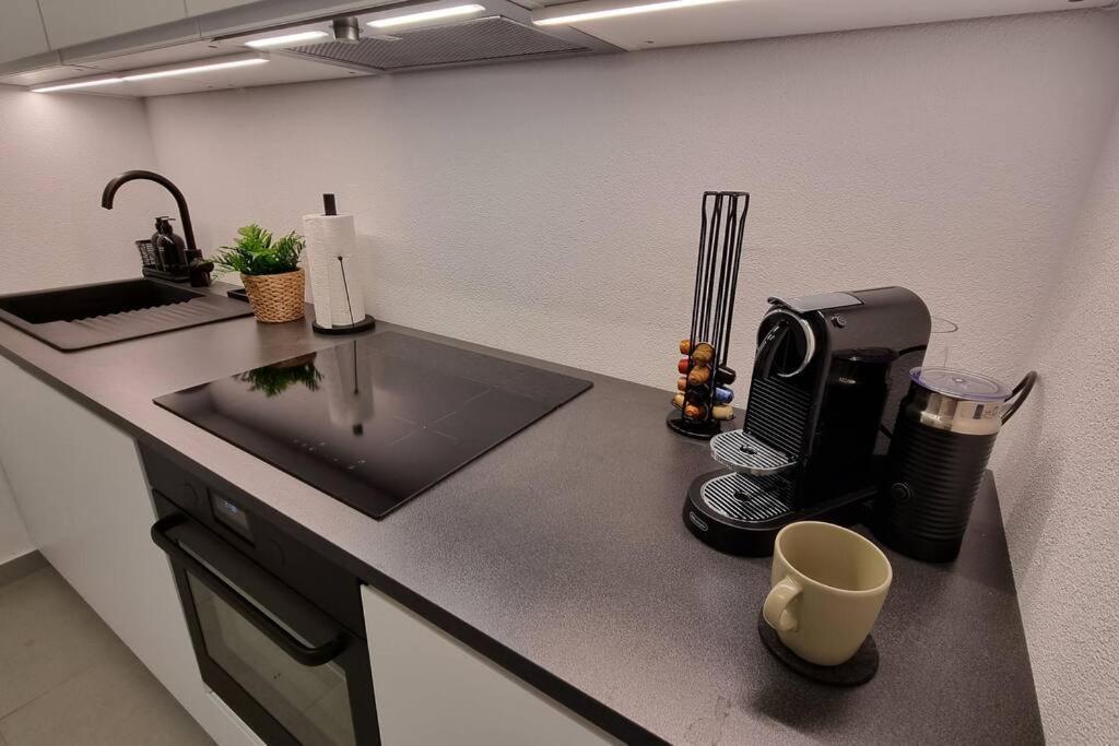 Stylisches Apartment In Zentraler Lage Mit Balkon Karlsruhe Exterior foto